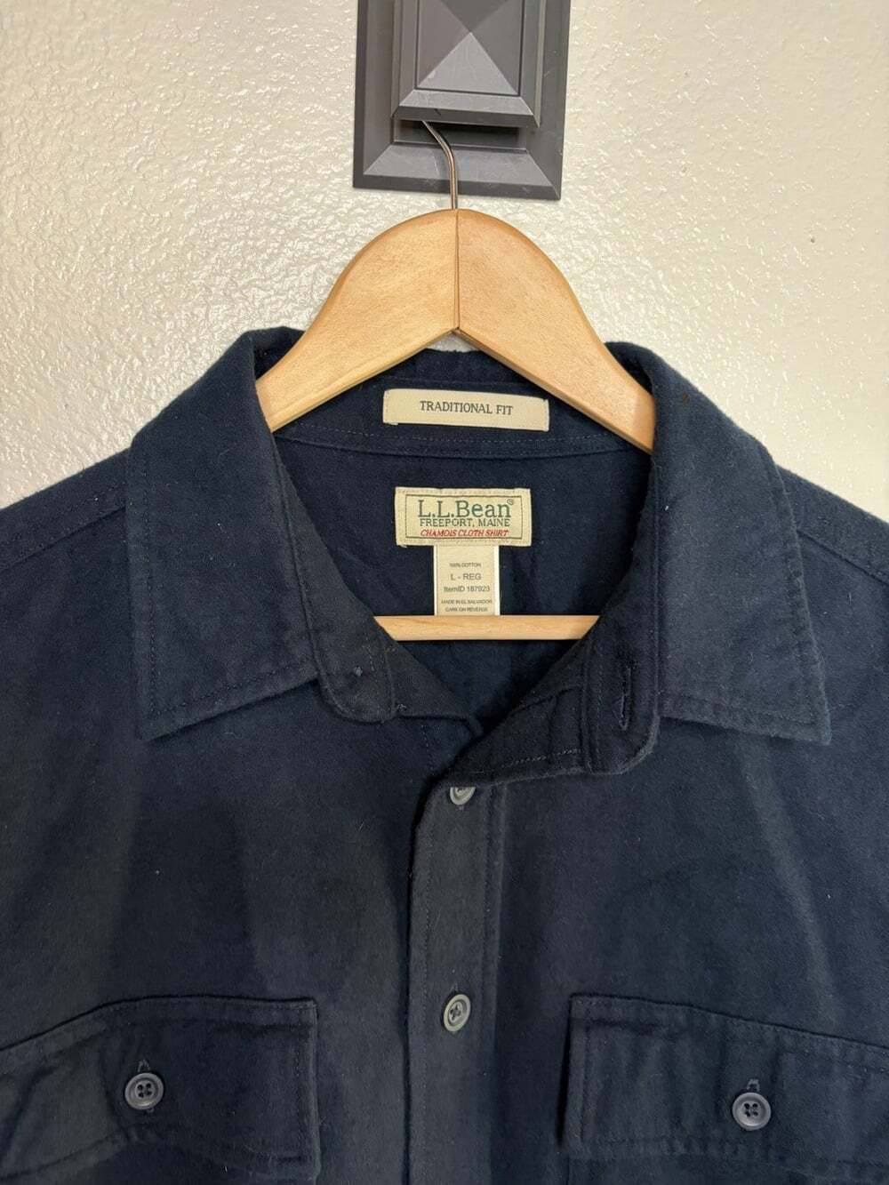 LL Bean Traditional Fit Chamois Cloth Blue Long Sleeve Button Up LARGE REG MEN - Picture 3 of 3